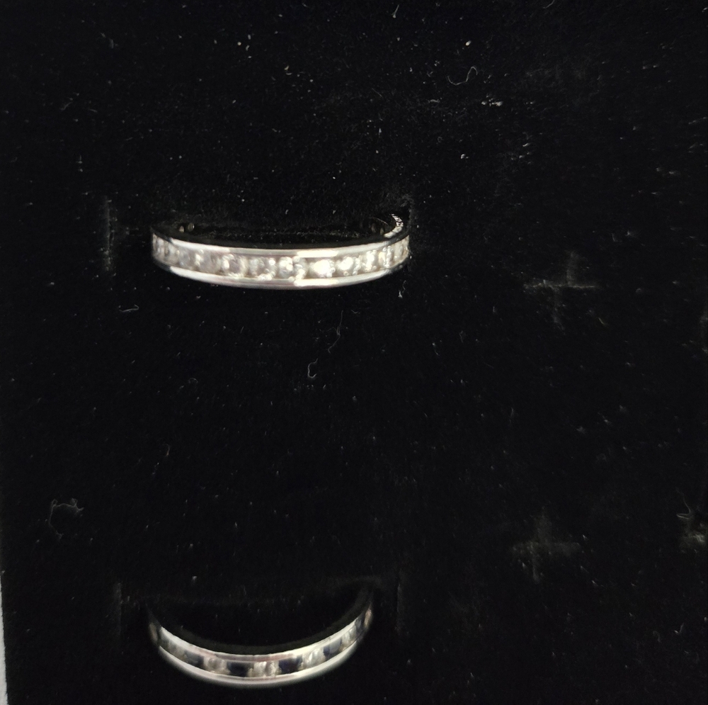 3- Rings - Picture 3 of 10
